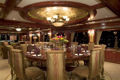 Yacht Amarula Sun dining