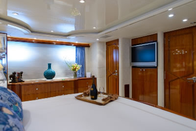 Yacht Easy Rider master cabin