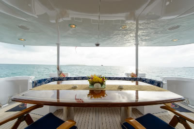Yacht Easy Rider aft deck dining table