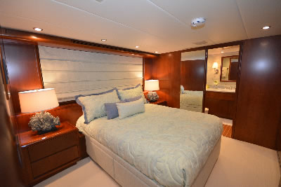 Yacht Good Times guest stateroom