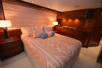 Yacht Good Times guest stateroom