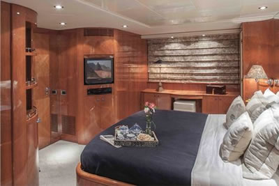 Yacht Grand Barossa master stateroom below deck
