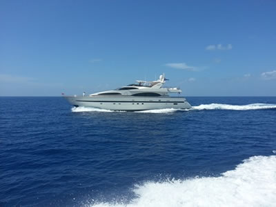 Yacht Grand Barossa cruising