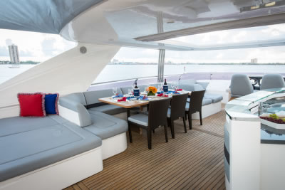 Yacht Livernano sundeck